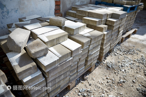 磚的智慧存儲 木制托盤在建筑建材管理中的應用